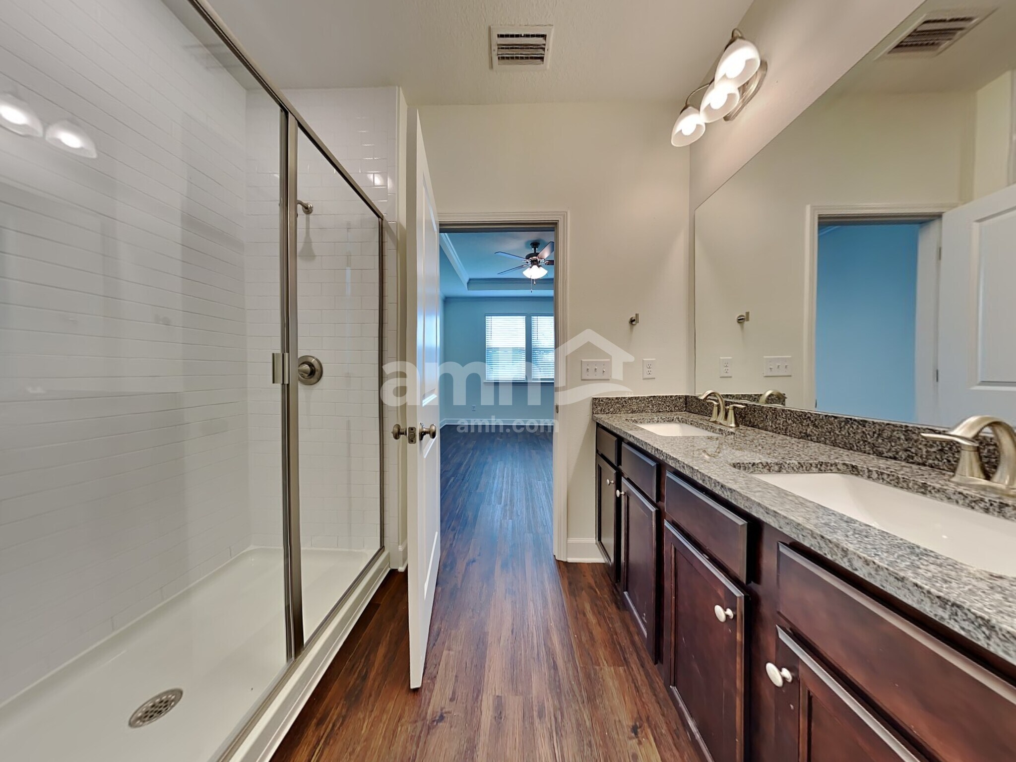 Building Photo - 963 Tan Tara Trl