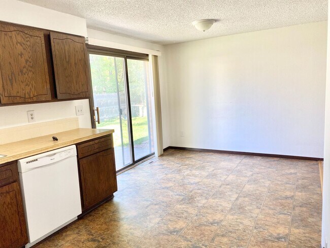 Building Photo - 3208-3210 White Elm Court