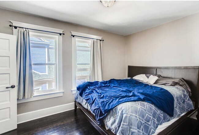Building Photo - 1 Bedroom, 1 Bath blocks from Downtown Longmont