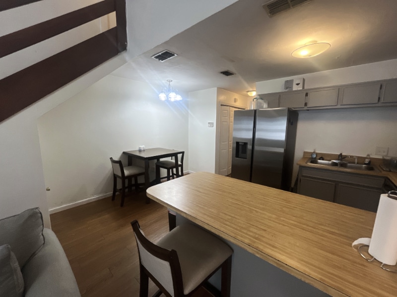 Building Photo - 1119 Ocala Rd