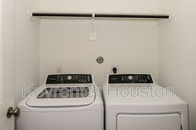 Building Photo - 4314 Sonora Pr Trl