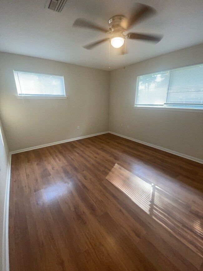 Building Photo - 3535 Exchange Dr