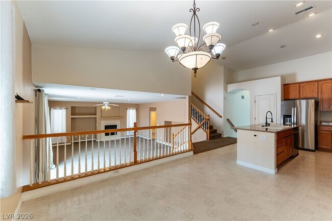 Building Photo - 5705 Pacesetter St