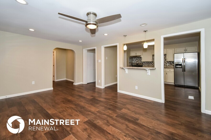 Building Photo - 4851 Maryman Rd