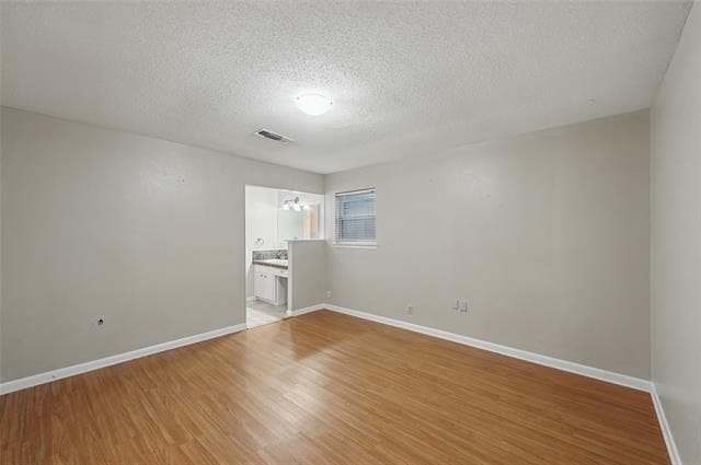Building Photo - 1425 Wreyhill Dr