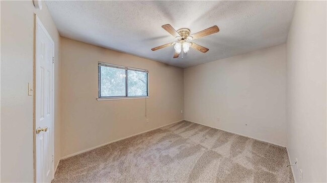 Building Photo - 1004 Verde Dr