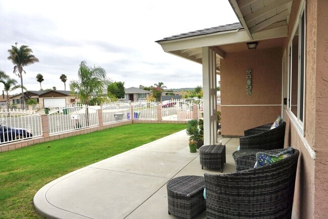 Building Photo - Quaint Four Bed/ Two Bath in Oceanside