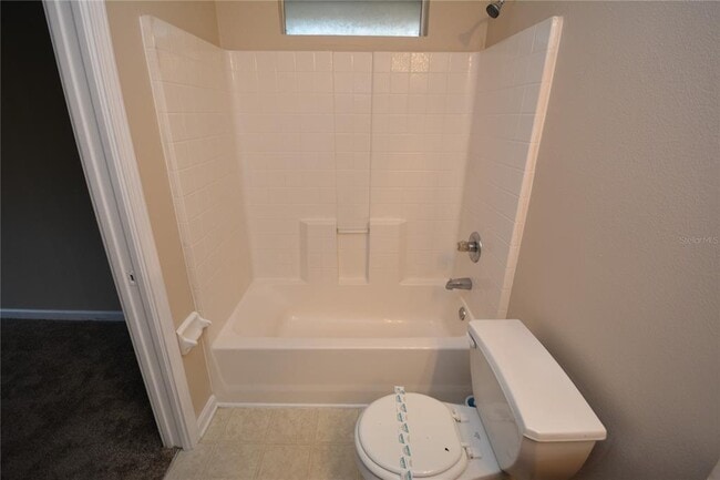 Building Photo - 35 Regent Ln