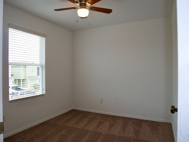 Building Photo - 7627 Chancery Gate