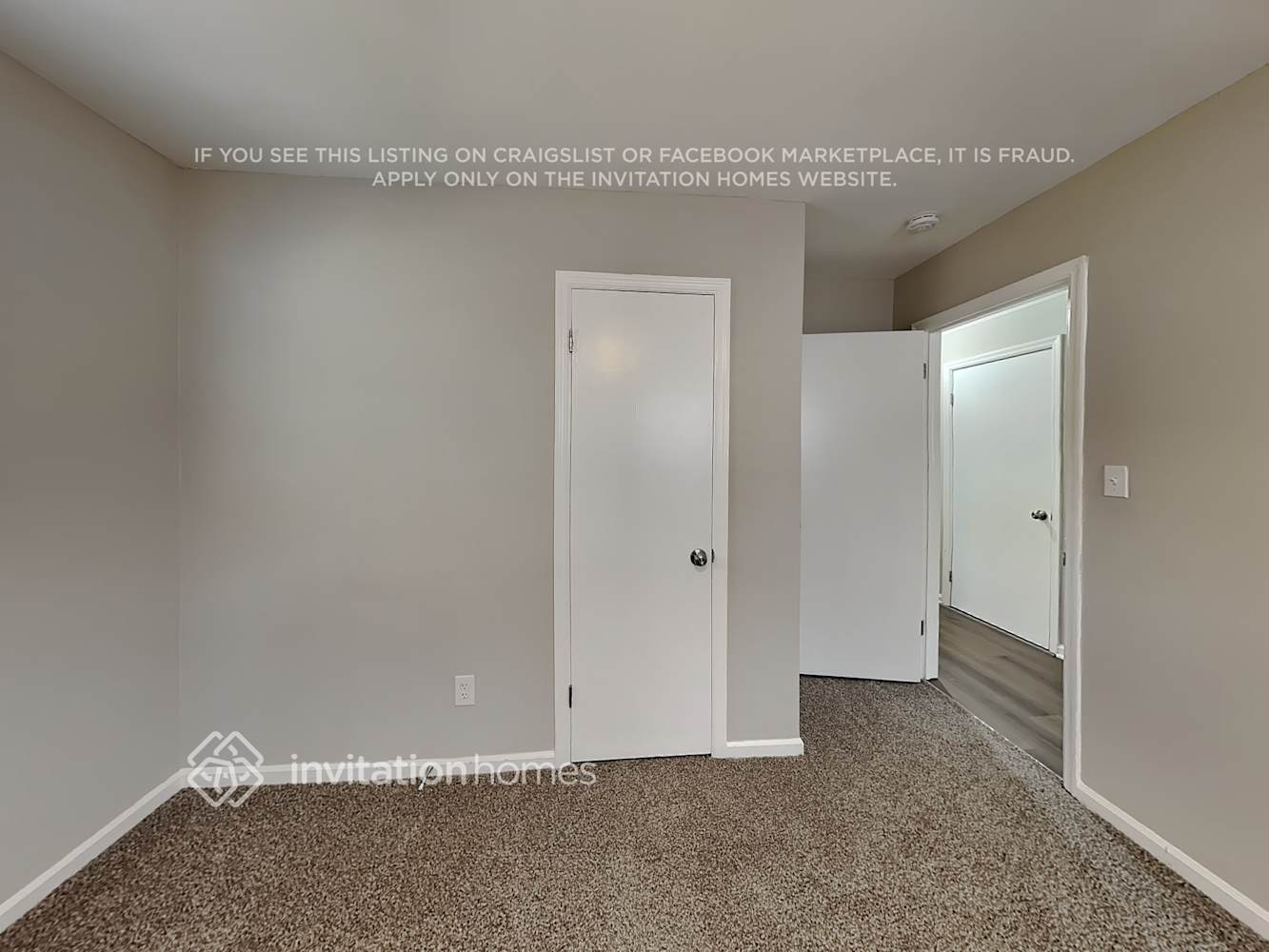 Building Photo - 2871 Knollview Dr