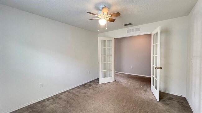 Building Photo - 13609 Laranja St