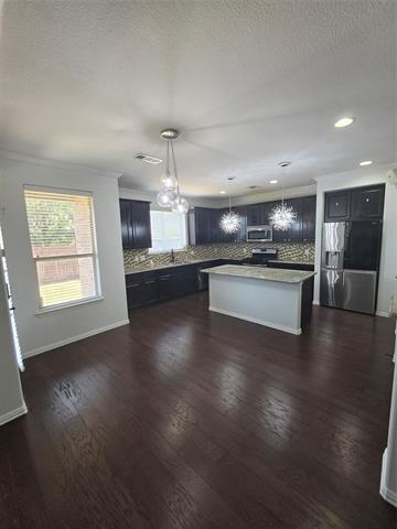 Building Photo - 1320 Wheatear Dr