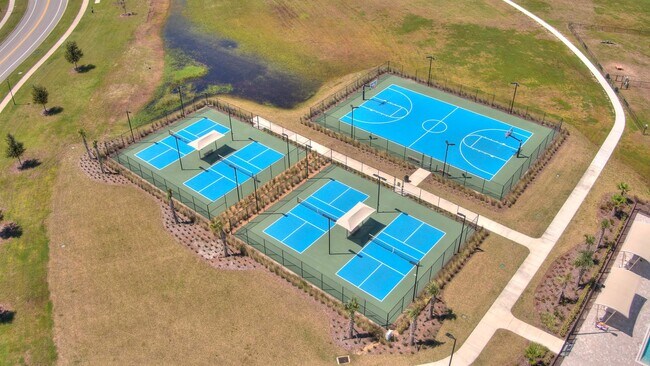 Building Photo - 130 Huesca Ct