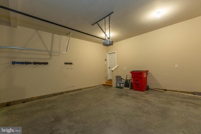 Building Photo - 37 Diving Scaup Rd