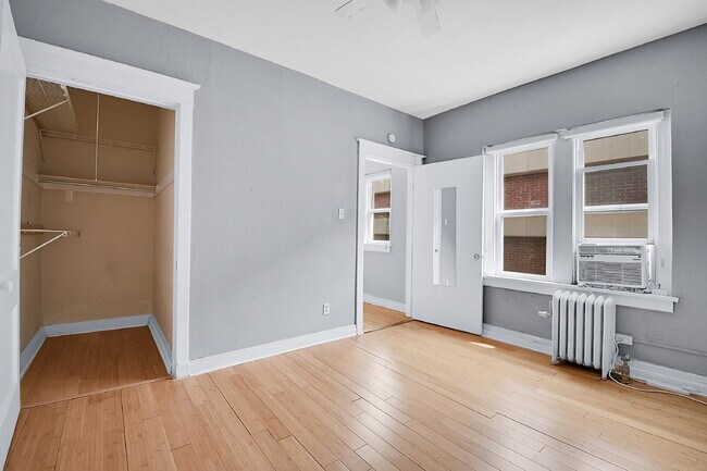 Building Photo - $1,500.00 - 1 Bed, 1 Bath, Condo in Denver...