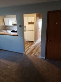 Building Photo - 2 Bedroom 1 Bathroom Owatonna