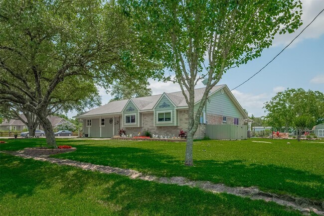 Building Photo - 9526 Sandy Ln