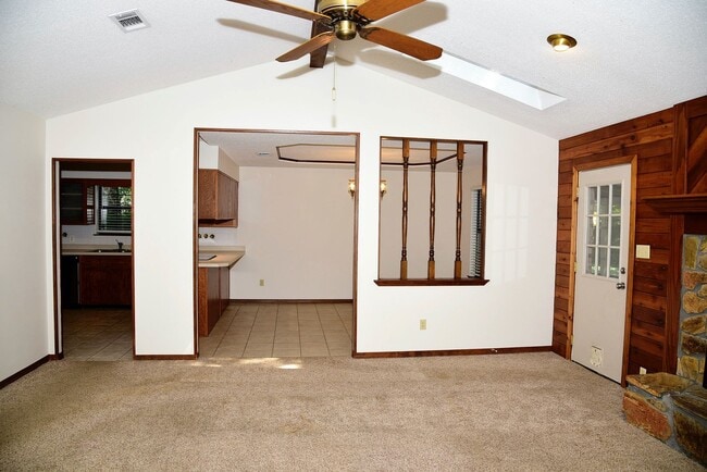 Building Photo - 3 bedroom in Bluewater Bay!