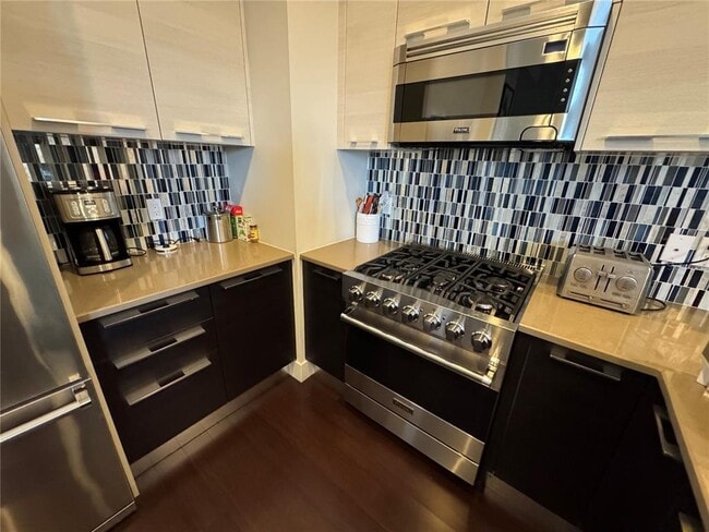 Building Photo - 239 Cosmopolitan Ct