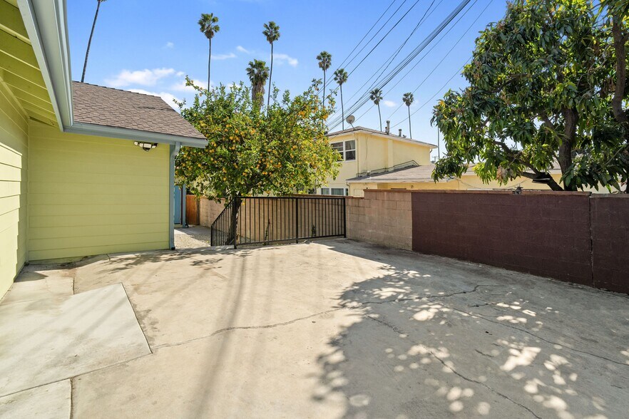 Building Photo - 5335 Monte Vista St