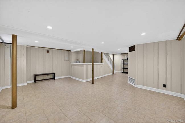 Building Photo - 78 Garfield St