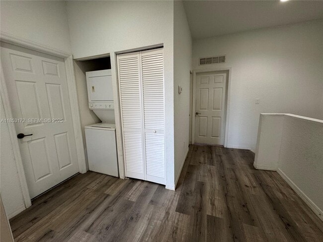 Building Photo - 14046 SW 49th St