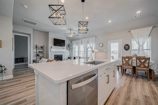 Building Photo - 21450 Petherton Dr