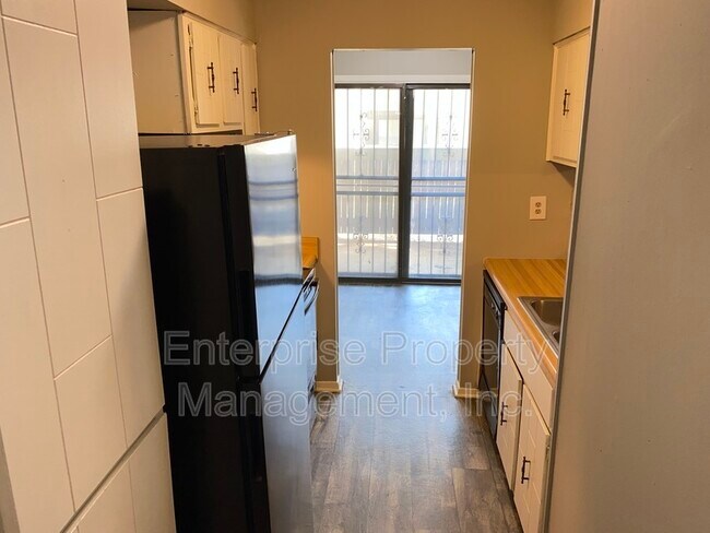 Building Photo - 2769 Sonora Dr