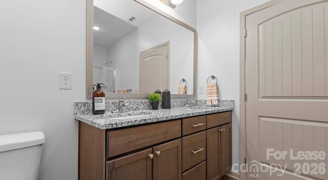 Building Photo - 15155 Ollie Dr