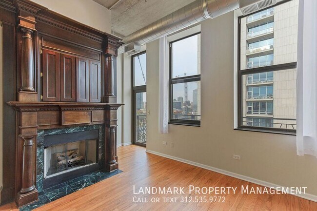 Building Photo - 758 N Larrabee-#820