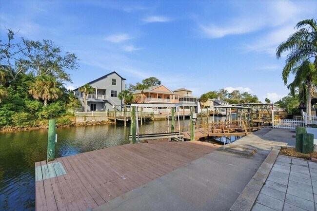 Building Photo - 7527 Hatteras Dr