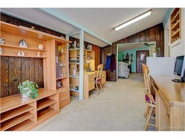 Building Photo - 10711 Blue Jay Ln