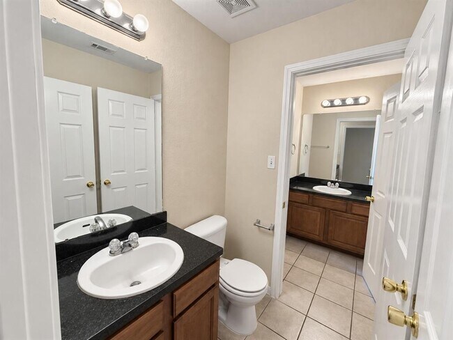 Building Photo - 1408 Bergin Ct