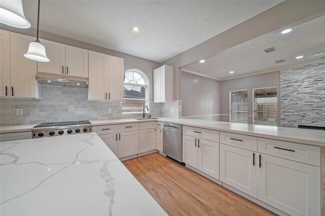 Building Photo - 4422 Westray Dr