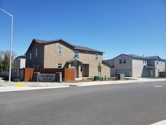 Primary Photo - 6490 Riverway Ln