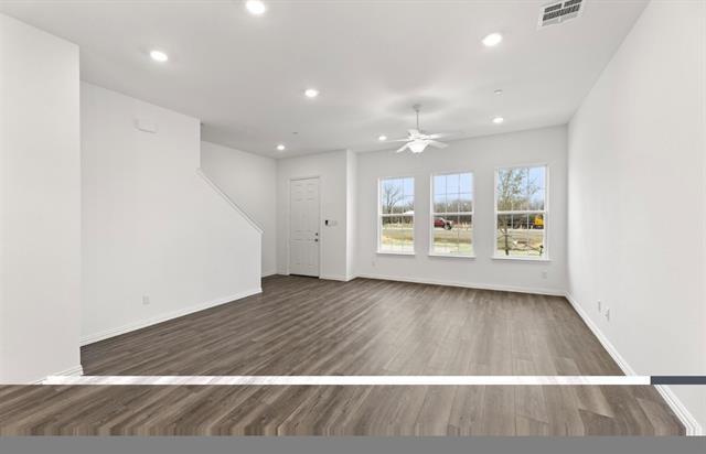Building Photo - 1064 Old Rosebud Dr
