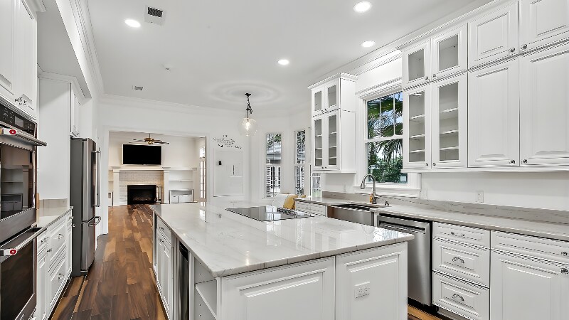 Building Photo - 126 Rue De La Paix