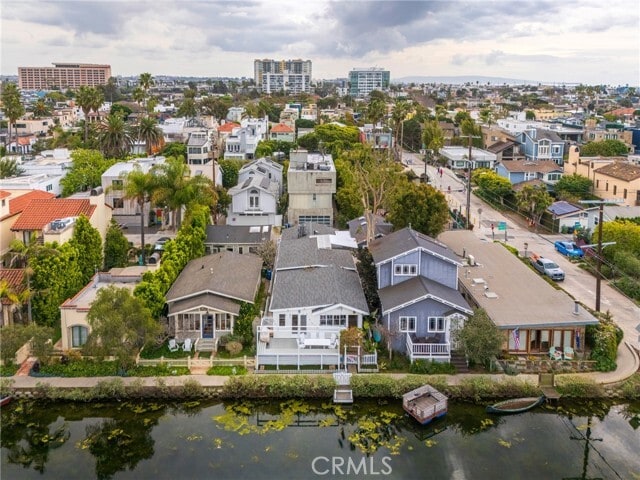 Building Photo - 410 Carroll Canal