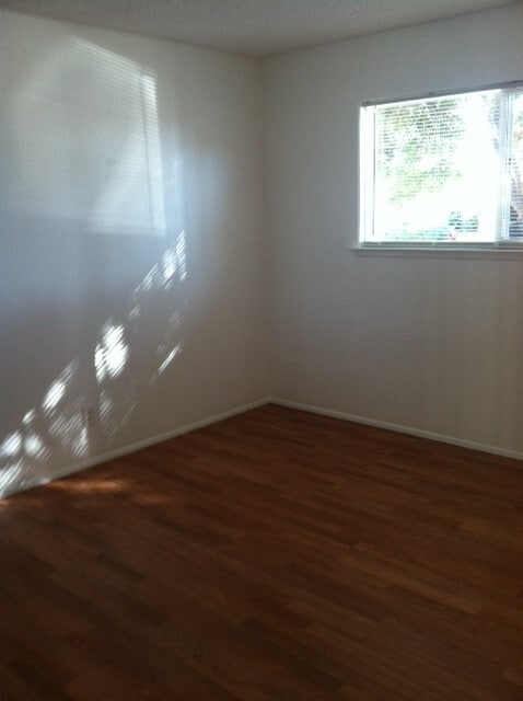 Building Photo - Great Salinas Two Bedroom House