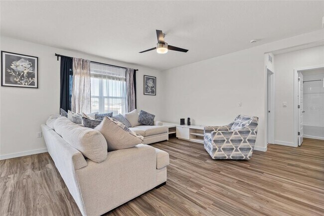 Building Photo - 455 Talisi Lp