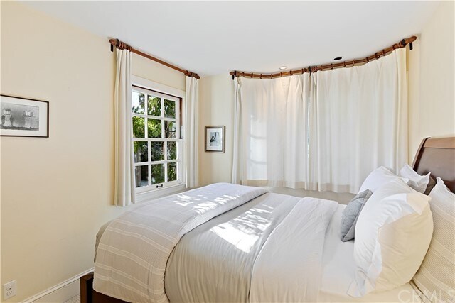 Building Photo - 2310 Bowdoin St