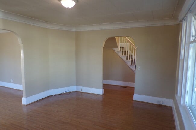 Building Photo - 4912 SE 99th Ave