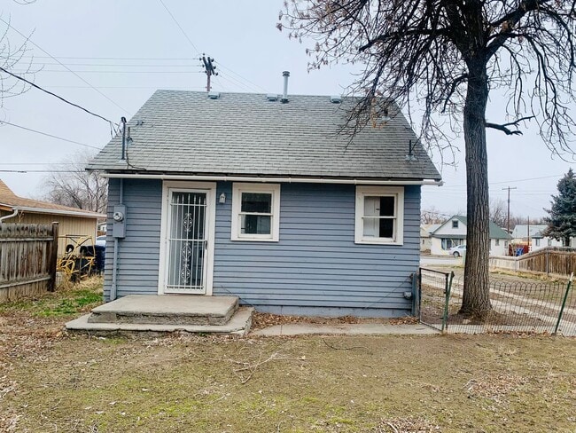 Building Photo - Newly Upgraded 2-Bedroom Home Available Now!