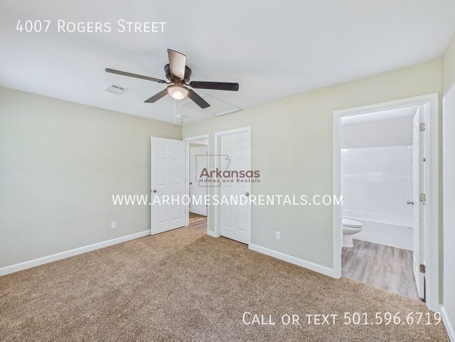 Building Photo - 4007 Rogers St