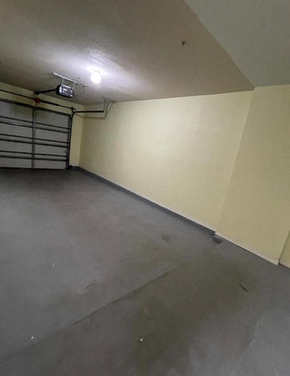 Building Photo - 827 Camargo Way