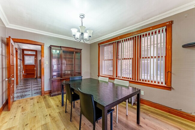 Building Photo - 1632 50th Ct