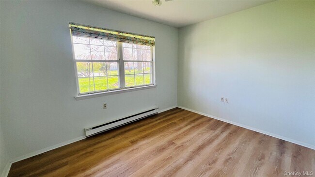 Building Photo - 399 Woodbridge Dr