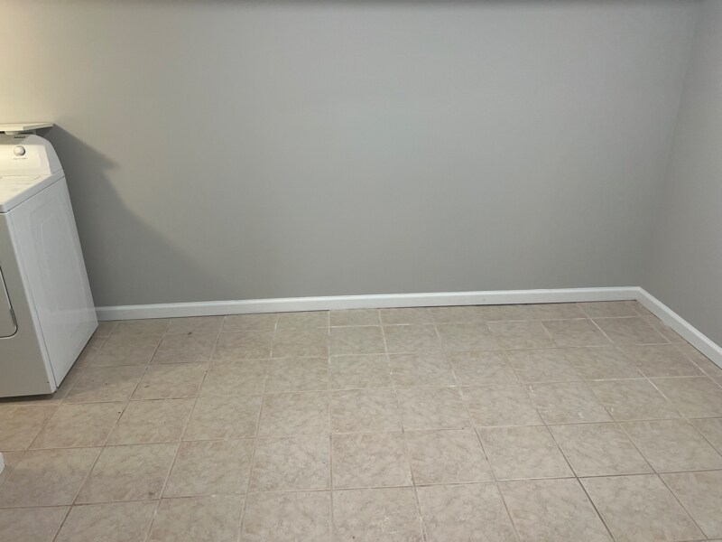 Building Photo - 15139 Beverly Dr