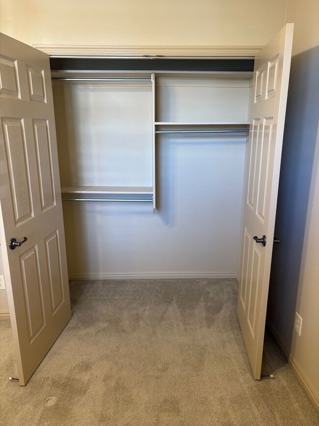 Building Photo - St. George Oasis