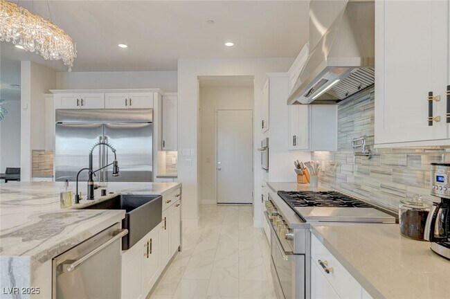 Building Photo - 510 Duvet Ct